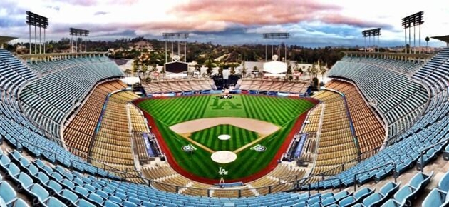 Los Angeles Dodgers on X: It's Salvadoran Heritage Night at Dodger  Stadium! 🇸🇻  / X